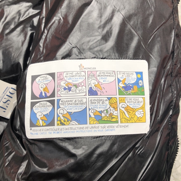 ハイクオリティダウンジャケット角部分ディテール